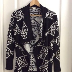 Beautiful black and white cardigan sweater, M